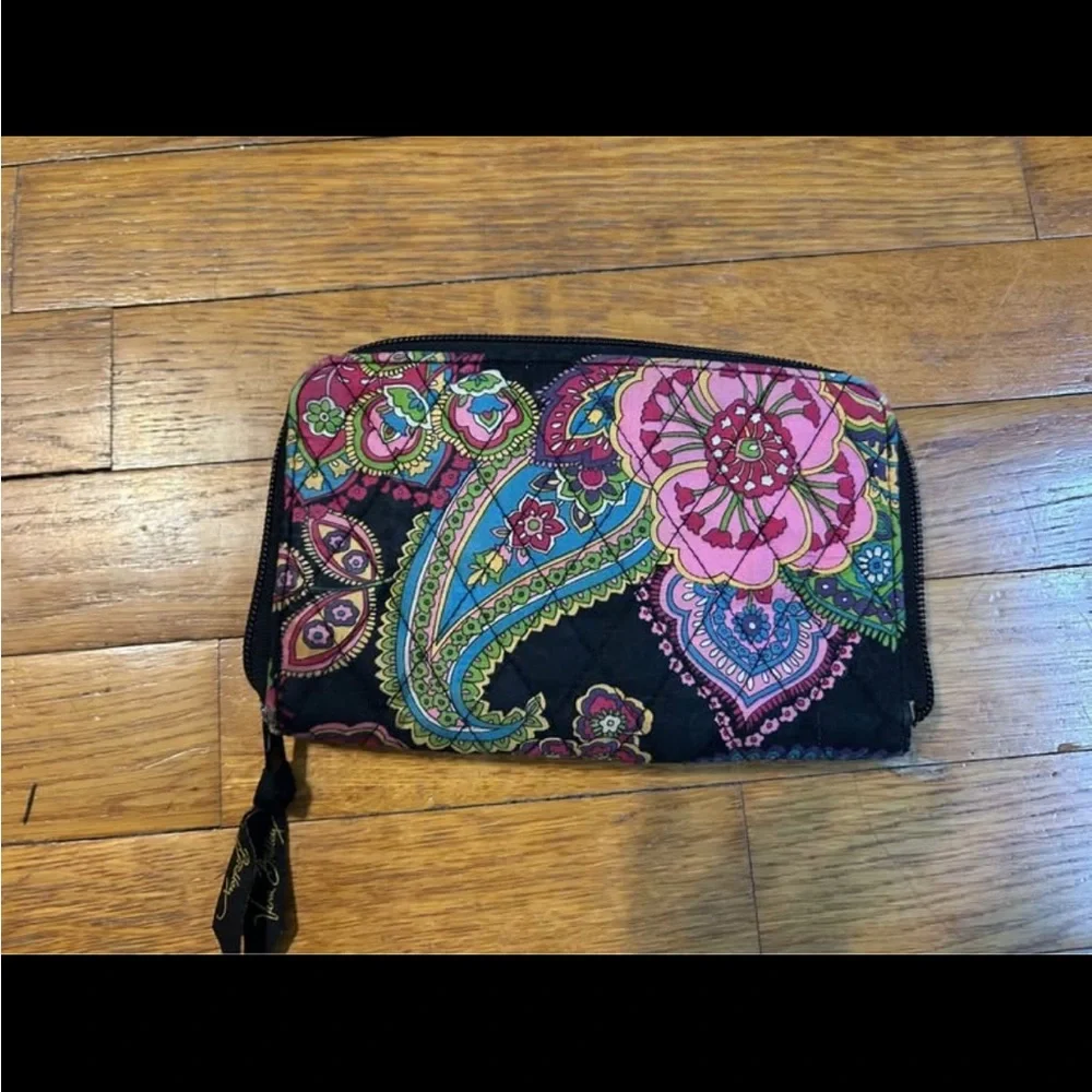 Vera Bradley Black and Pink Paisley Wristlet - Picture 2 of 3